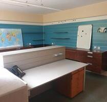 Schönes Solitärbüro, 2 Räume Lager WC ca. 60 qm + optionale Lage - Hatten