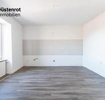 Hier beginnt Ihr neues Kapitel: Renovierte Wohnung inkl. neuer Einbauküche in Hermeskeil Zentrum.