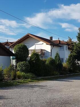 Foto - Schöne, helle 3-Zimmer-Wohnung mit Balkon teilmöbliert