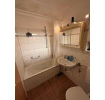 Dreier-WG – Zimmer einzeln oder komplett mietbar | ab 350 € warm - Erlangen Alterlangen