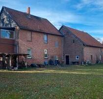 Großzügiges Zweifamilienhaus mit schönem Grundstück - Söhlde