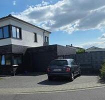 Doppelhaushälfte mit Garage und Garten - Neuenhaus