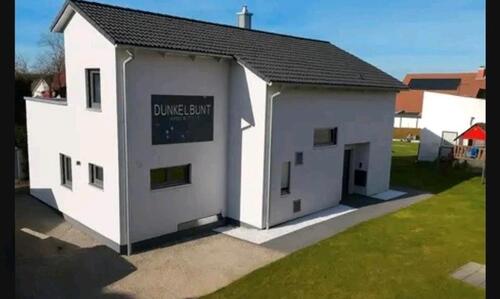 Foto - Modernes EFH (BJ 2019) mit ELW, Garten und Doppelgarage