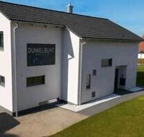 Modernes EFH (BJ 2019) mit ELW, Garten und Doppelgarage - Dentlein am Forst