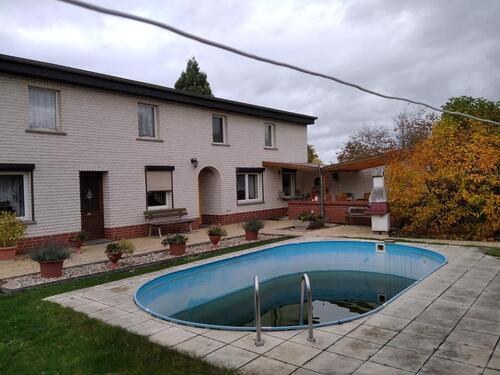 Foto - Haus in Möser mit großem Grundstück zu verkaufen!