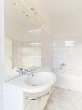 Foto - Ruhig wohnen im Grünen: 3-Zimmer-Wohnung mit Garten in Niederrad