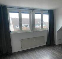 1 Zimmer Wohnung 44 qm Dachgeschoss Köln Weidenpesch