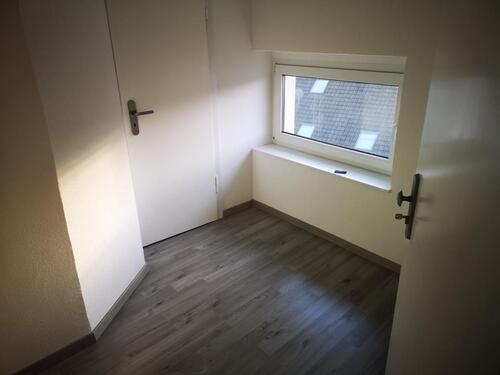 Foto - Maisonette Wohnung 124 m2 in Duisburg 47226 zu vermieten.