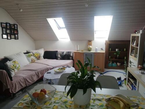 Foto - Dachgeschosswohnung - 700,00&nbsp;EUR Kaltmiete, ca.&nbsp; 40,00&nbsp;m&sup2;