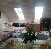 Dachgeschosswohnung - 700,00&nbsp;EUR Kaltmiete, ca.&nbsp; 40,00&nbsp;m&sup2; in Alteglofsheim (PLZ: 93087)