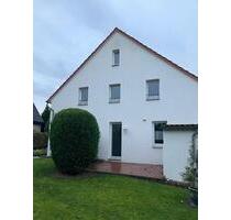 2-Zimmer-Wohnung in ruhiger Wohnsiedlung – Terrasse, 1 Stellplatz - Leopoldshöhe