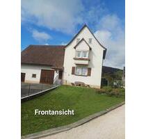 Charmantes ehem. Bauernhaus mit großem Potential - Aach