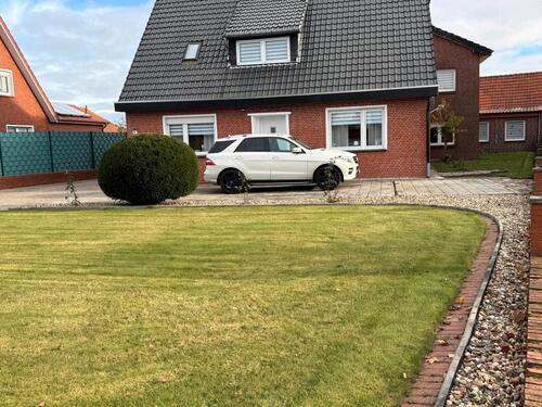 Foto - Zweifamilienhaus zu Verkaufen - 450.000,00 EUR Kaufpreis, ca.  350,00 m²