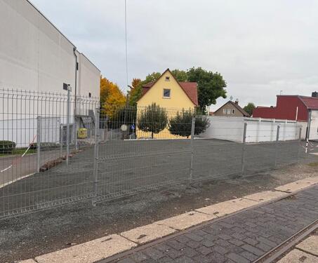 Foto - PKW-Stellplatz auf eingezäunten Gelände Nähe Zentrum Gotha