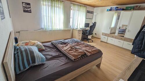 Foto - Anzeige: Helles 17m² Zimmer in zentraler Lage – ab 01.05. (oder f