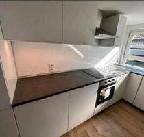 ​Moderne 3-ZKB-Wohnung mit Designer-Küche & Top-Anbindung - Münzenberg