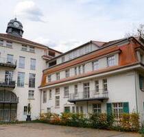 Exklusives Penthouse im denkmalgeschützten Lahmann-Sanatorium. - Dresden Loschwitz