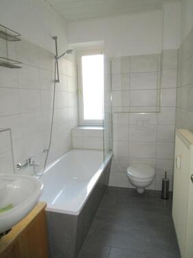 Foto - Großzügige 3-Raum-Wohnung – 66,30 m² – Erdgeschoss in zentraler Lage von Gera