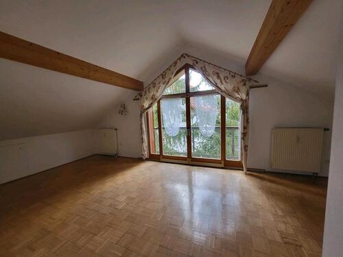 Foto - Charmante 3-Zimmer-Dachgeschosswohnung