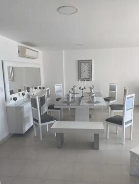 Foto - Renovierte- 2,5-Zimmer-Wohnung mit Einbauküche!