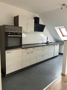 Foto - 2 Zimmer Dachgeschoss Wohnung Raum Uellendahl