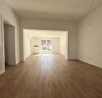 *Moderne Erdgeschosswohnung mit Gartenabschnitt in Köln-Kalk*