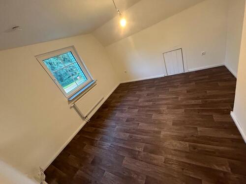 Foto - EFH Einfamilienhaus zur Miete - 1.200,00 EUR Kaltmiete,