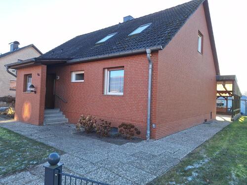 Foto - Einfamilienhaus mit Garage in Walsrode Kirchboitzen zu verkaufe