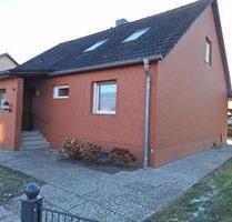 Einfamilienhaus mit Garage in Walsrode Kirchboitzen zu verkaufe