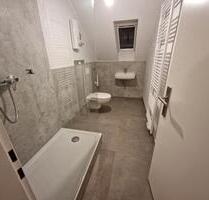 ***Komplett sanierte Dachgeschoßwohnung *** - Essen Stadtbezirk III
