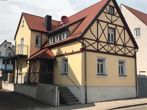 Foto - Innenstadthaus in Gunzenhausen - 1.150,00&nbsp;EUR Kaltmiete, ca.&nbsp; 125,00&nbsp;m&sup2;