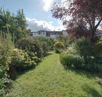 Stadtoase Reihenhaus mit großem Garten in der Bremer Neustadt - Bremen