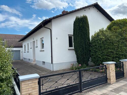 Foto - Charmanter Bungalow mit Garten und Garage in ruhiger Lage