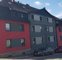 Wunderschöne 3-Raumwohnung, 1. OG, Balkon, renoviert, Top Lage - Rodewisch