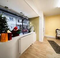 Ruhig gelegenes Wohn-Geschäftshaus in Marktplatznähe – Leonberg