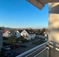 Sanierte 3-Zimmerwohnung am Waldesrand mit Balkon, Sauna und Schwimmbad - Bad Salzuflen