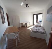 Möblierte & Renovierte Wohnung, nähe TU Kaiserslautern, Balkon