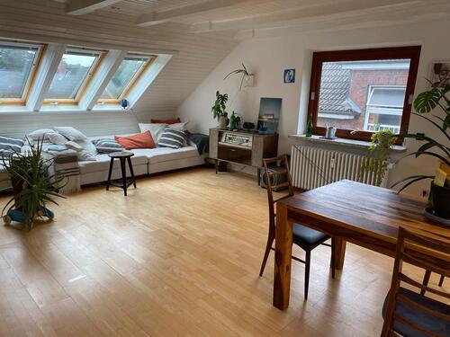 Foto - 2 Zimmer Dachgeschoßwohnung zur Miete in Hamburg