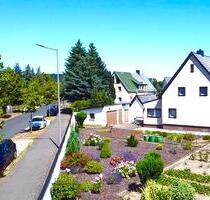 Doppelhaushälfte mit großem Nebengelass-neue Heizungsanlage(2024) - Radebeul