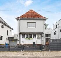 Stilvolles Einfamilienhaus mit großzügigem Raumkonzept und moder - Ludwigshafen am Rhein Rheingönheim