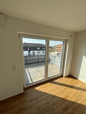 Foto - 3-Zimmer-Wohnung mit Balkon, Aufzug,Tiefgarage