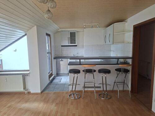 Foto - 3-Zimmer-Dachgeschosswohnung zu vermieten in PF-Mäurach