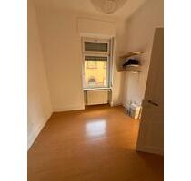 Mädchen WG Zimmer zur Nachmiete Frankfurt - Frankfurt am Main Unterliederbach