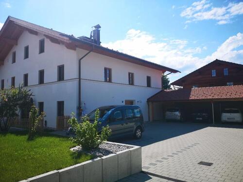 Foto - Etagenwohnung zur Miete in Großkarolinenfeld