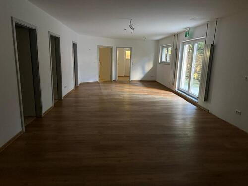Foto - 10 Zimmer Erdgeschoßwohnung zur Miete in Furth im Wald