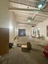 Foto - Halle 300qm mit warmwasser Strom Toiletten und großen Hof