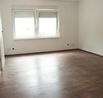 3-Zimmer Wohnung mit Küche und Fußbodenheizung in Brake - Brake (Unterweser)