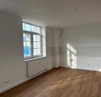 Renovierte 1-Zimmerwohnung mit Badewanne und Abstellraum in ruhiger Lage! - Gornsdorf