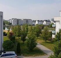 Moderne 4-Zimmer-Wohnung in Gersthofen mit 2 Garagen