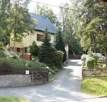Eigenheim mit Einliegerwohnung in ruhiger Lage - Zschorlau